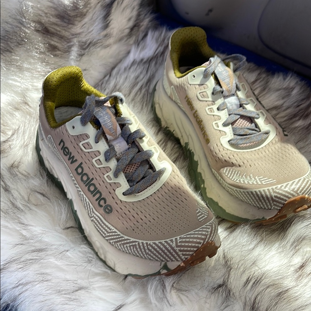 New Balance Beige and Green Women's Sneakers
